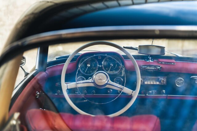 MERCEDES-BENZ 190
