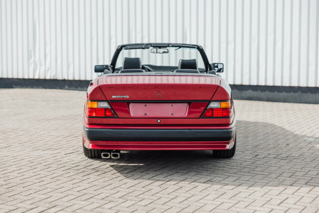 MERCEDES-BENZ 300