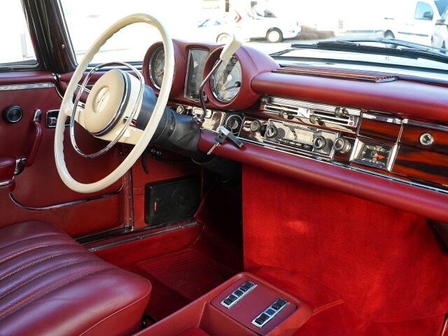 MERCEDES-BENZ 280