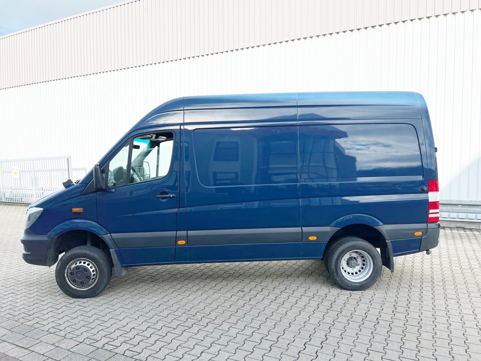 Mercedes Benz Sprinter 516 CDI 4x4 in Bovenden Detailansicht 53543