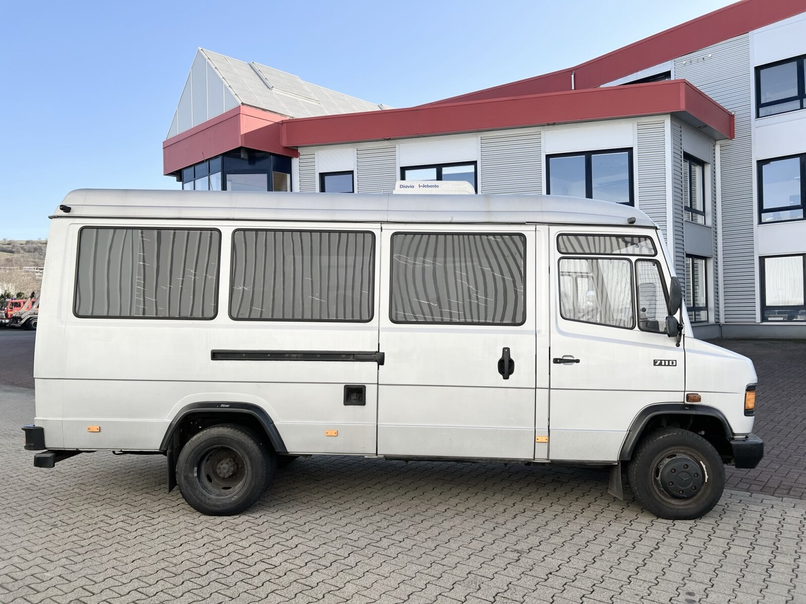 Mercedes 711 D Technische Daten